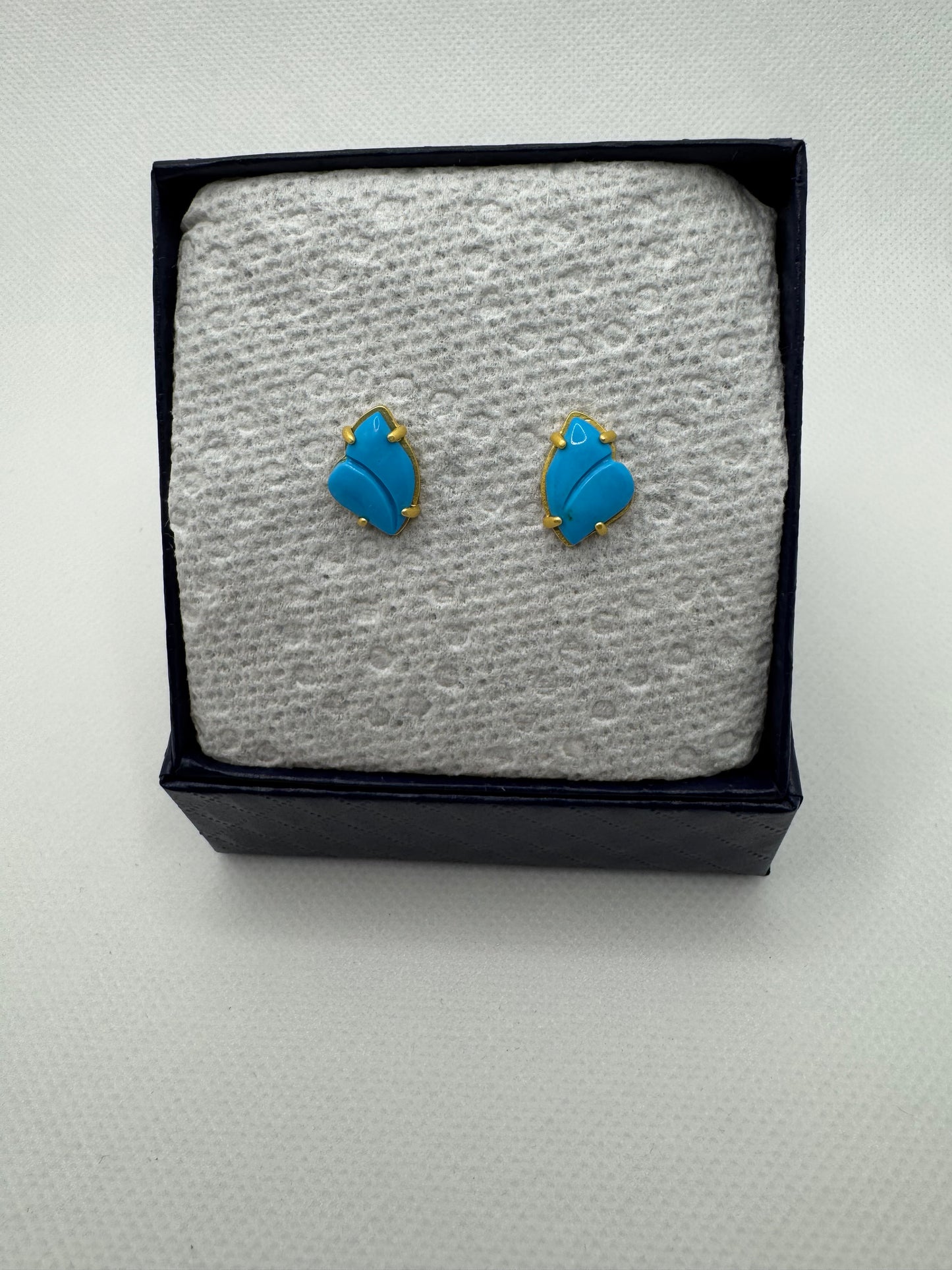 Natural turquoise stud Earring