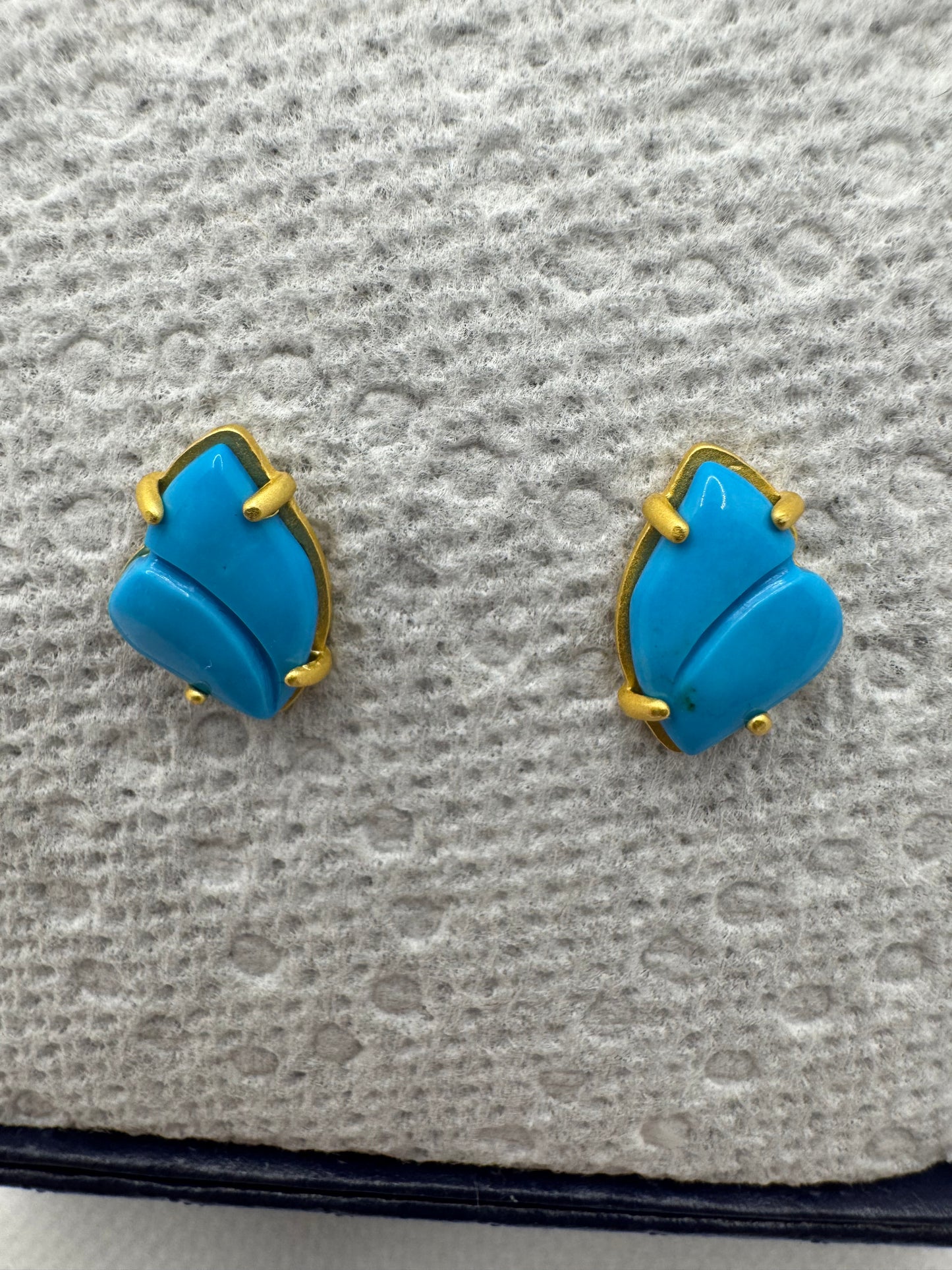Natural turquoise stud Earring
