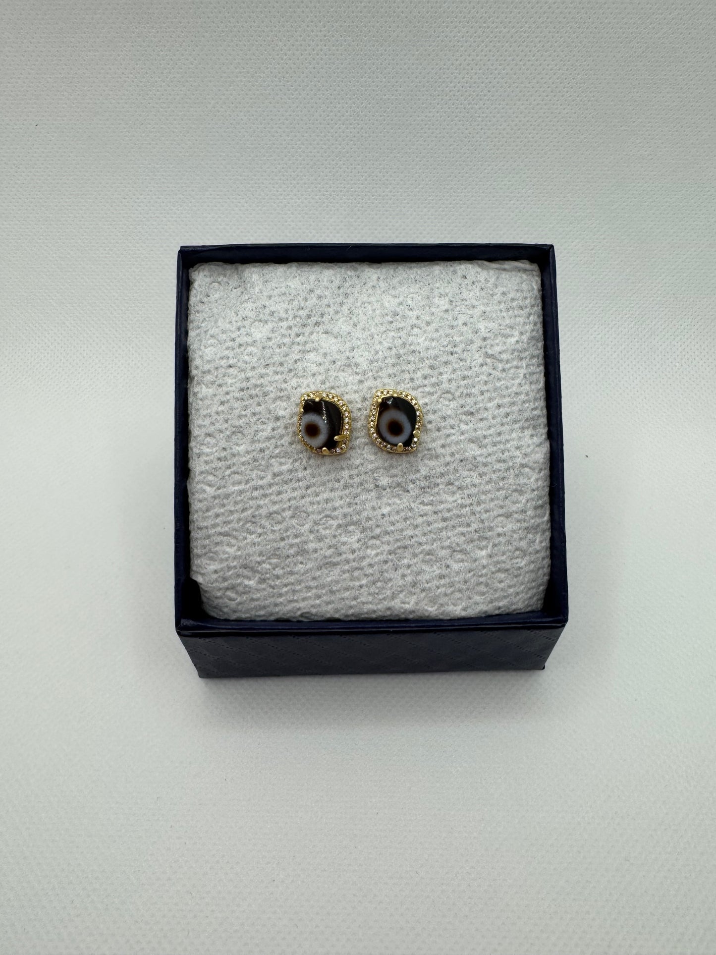 One eye Dzi earring