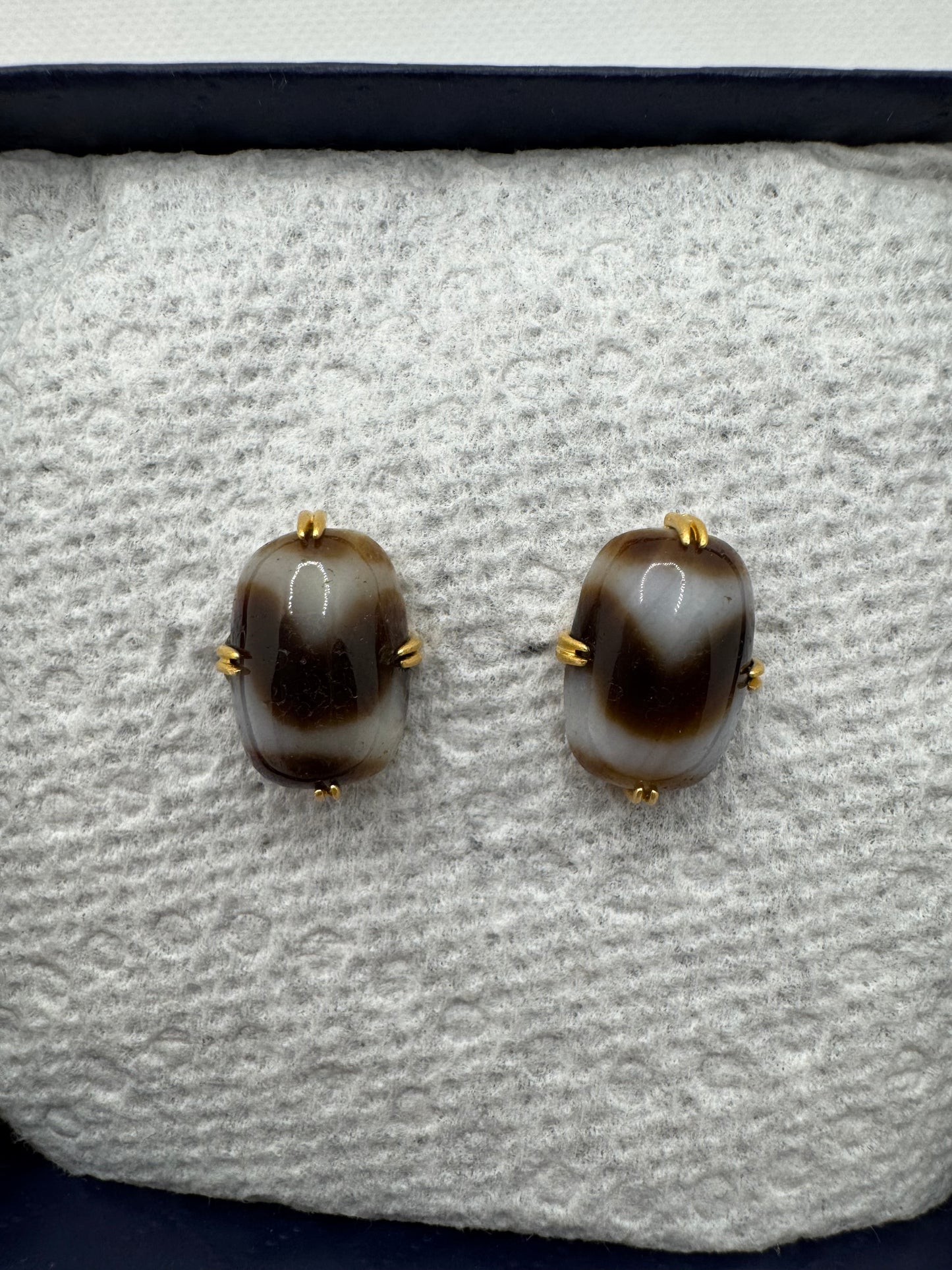 Tiger tooth dzi bead earring