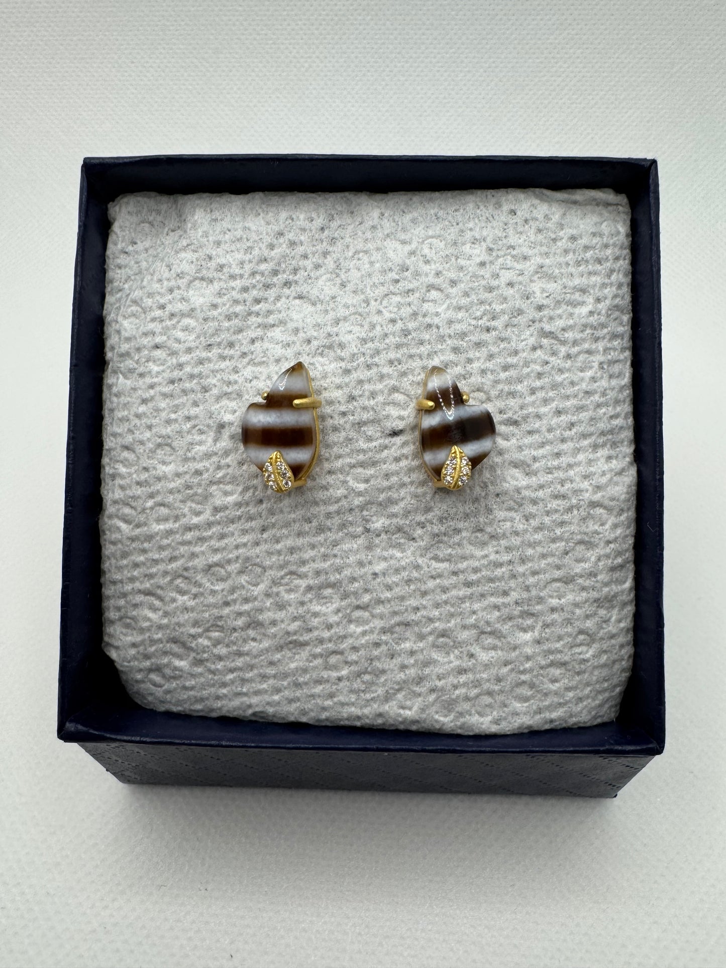 Dzi bead earring