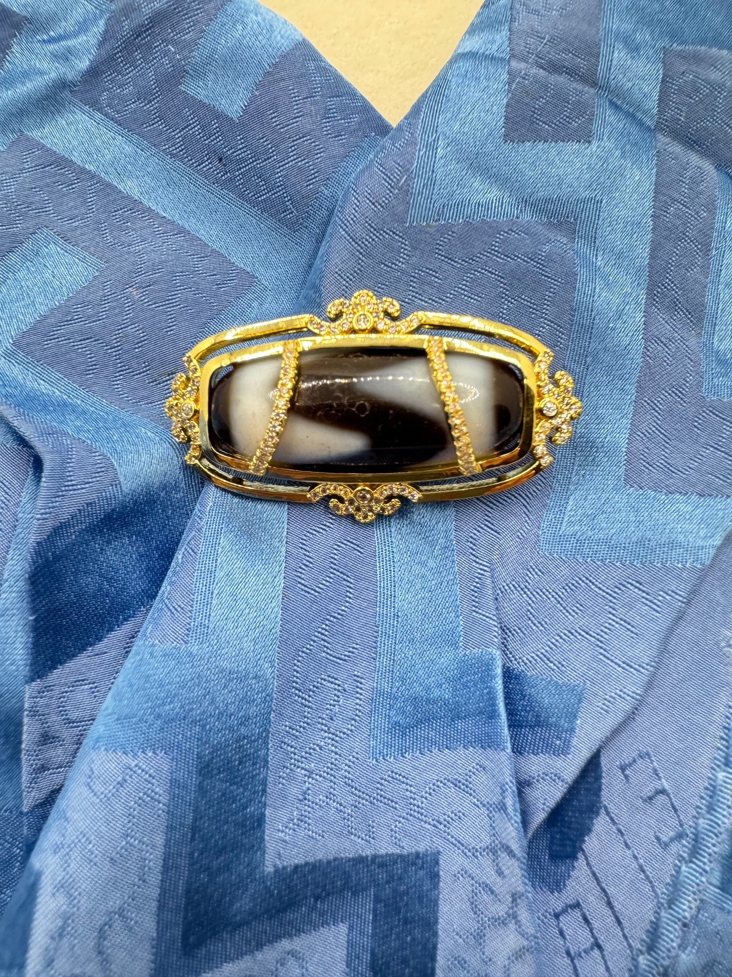 Dzi bead brooch