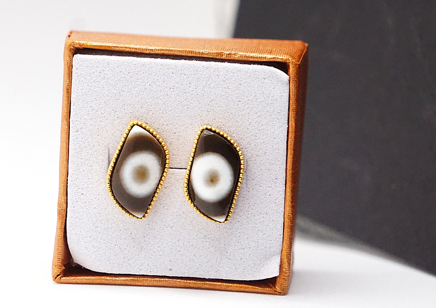 Dzi bead ear-ring necklace set
