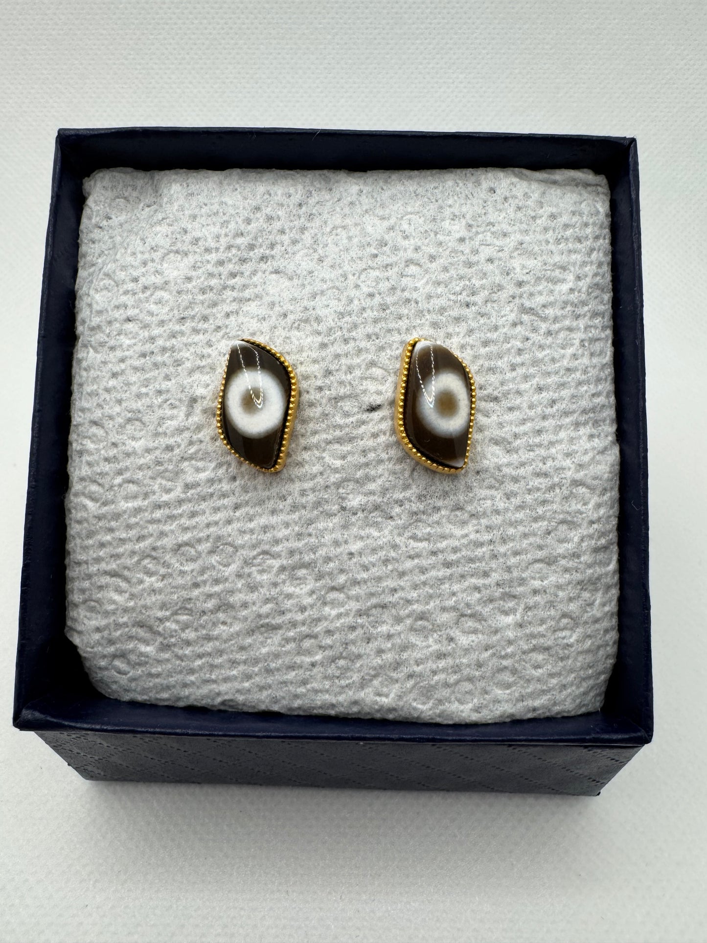 One eye Dzi earring