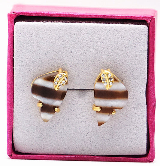 Dzi bead earring