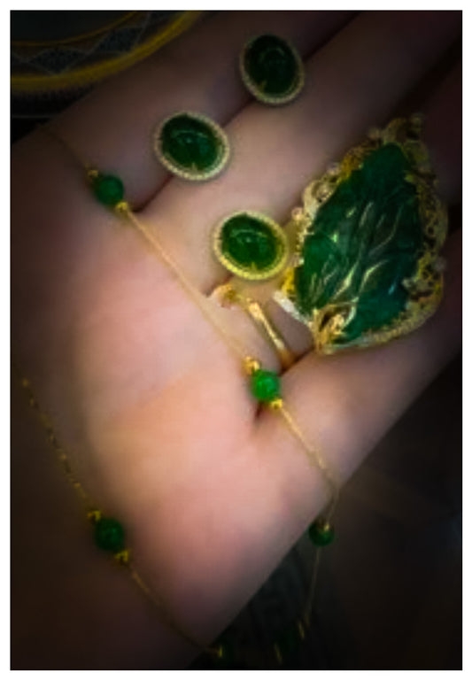 Full jade jewelry set